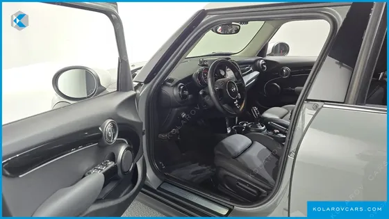 MINI COOPER 5DOOR CLASSIC LAUNCH PACK
