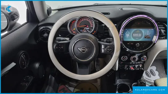 MINI COOPER GEN Z EDITION