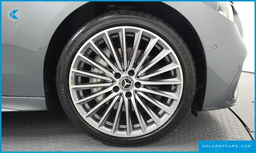 MERCEDES C-CLASS C300 AMG LINE