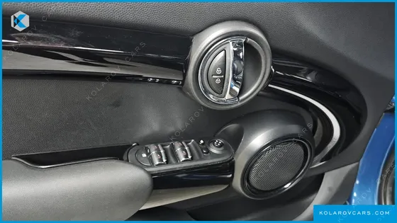 MINI COOPER 5DOOR CLASSIC PLUS LAUNCH PACK