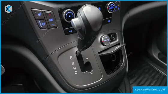 HYUNDAI STAREX 4WD CAMPING CAR