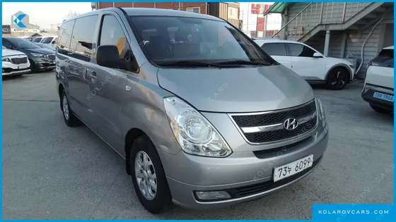 HYUNDAI STAREX 12-SEATER WAGON