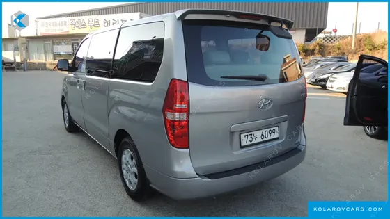 HYUNDAI STAREX 12-SEATER WAGON