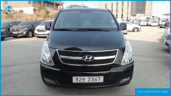 HYUNDAI STAREX 5-SEATER VAN