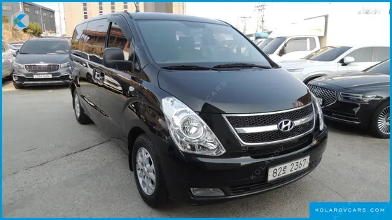 HYUNDAI STAREX 5-SEATER VAN