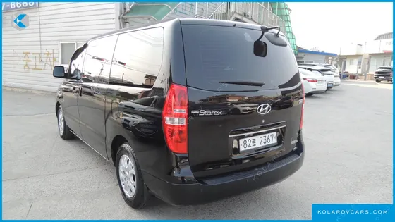 HYUNDAI STAREX 5-SEATER VAN
