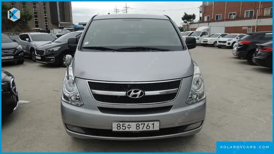 HYUNDAI STAREX 3-SEATER VAN