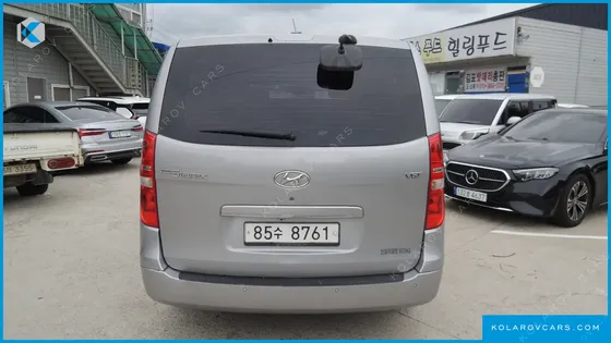 HYUNDAI STAREX 3-SEATER VAN