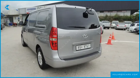 HYUNDAI STAREX 3-SEATER VAN