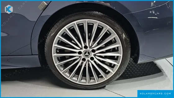 MERCEDES C-CLASS C300 4MATIC AMG LINE