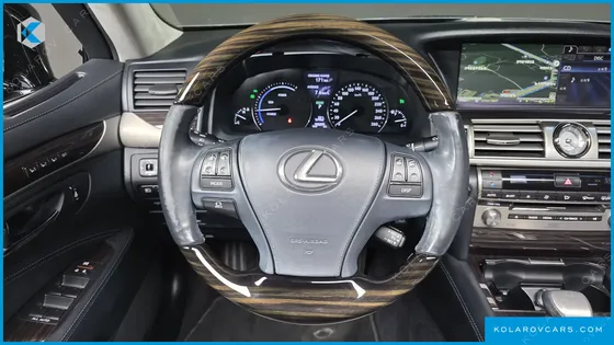 LEXUS LS 5-SEATS OTTOMAN