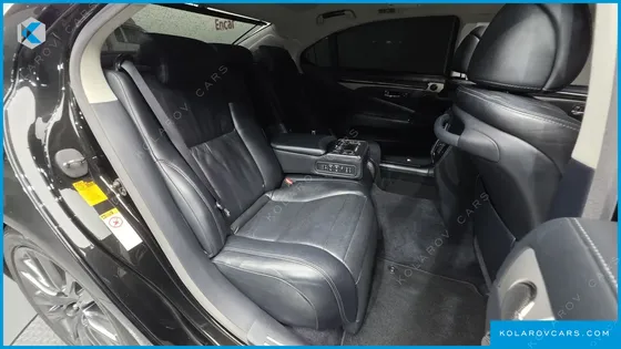 LEXUS LS 5-SEATS OTTOMAN