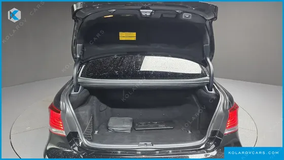LEXUS LS 5-SEATS OTTOMAN