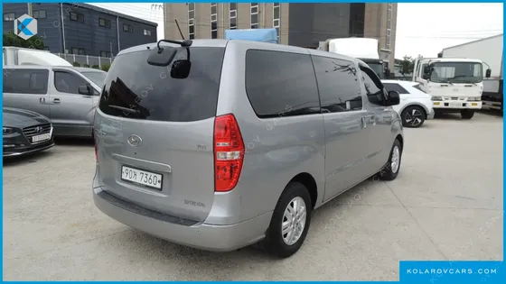 HYUNDAI STAREX 3-SEATER VAN