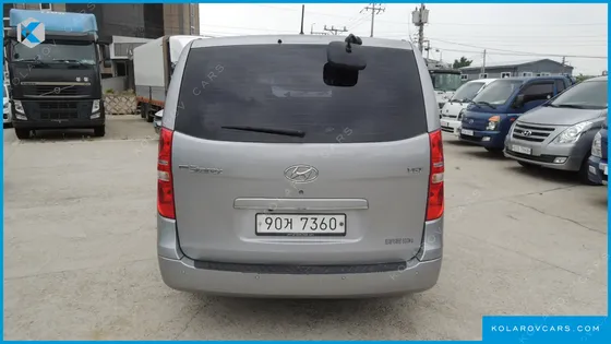 HYUNDAI STAREX 3-SEATER VAN