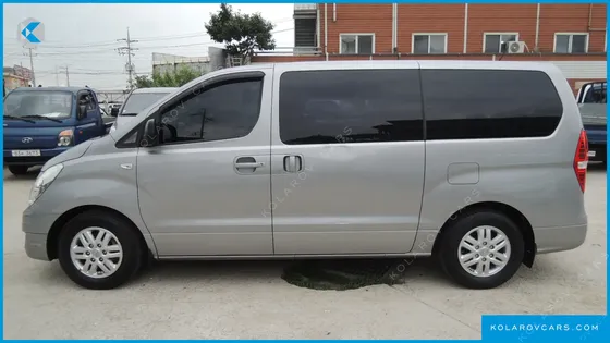HYUNDAI STAREX 3-SEATER VAN