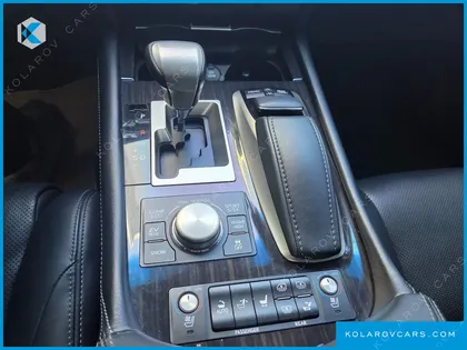 LEXUS LS 5-SEATS OTTOMAN
