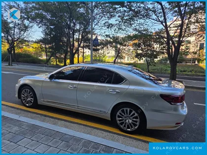 LEXUS LS 5-SEATS OTTOMAN