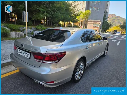 LEXUS LS 5-SEATS OTTOMAN