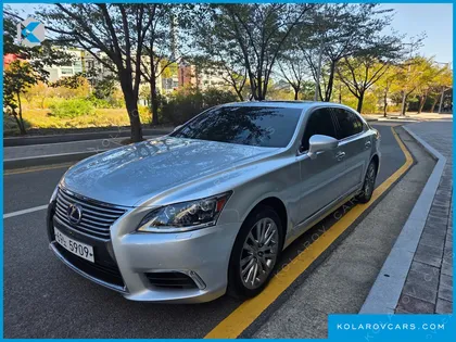 LEXUS LS 5-SEATS OTTOMAN