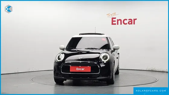 MINI COOPER 5-DOOR CLASSIC PLUS