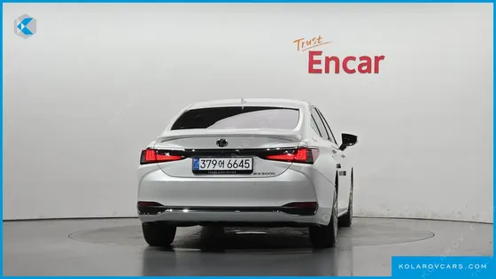 LEXUS ES EXECUTIVE