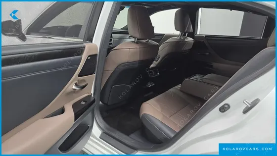 LEXUS ES EXECUTIVE