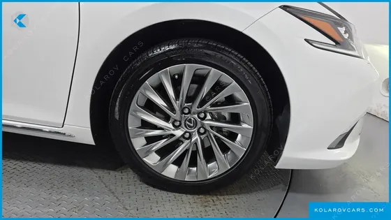LEXUS ES EXECUTIVE