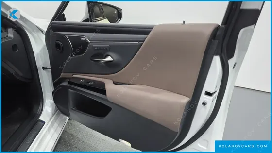 LEXUS ES EXECUTIVE