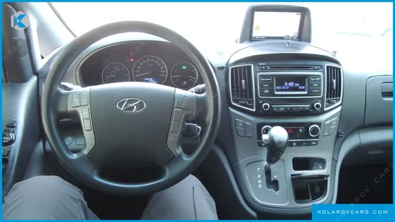 HYUNDAI STAREX 3-SEATER VAN