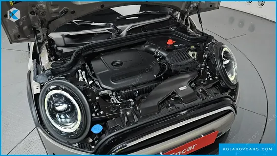 MINI COOPER 5-DOOR CLASSIC PLUS