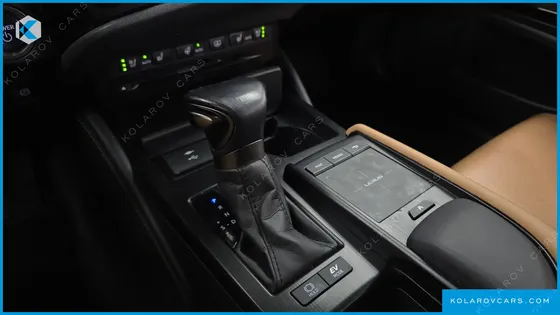 LEXUS ES EXECUTIVE