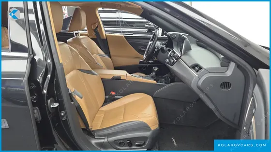 LEXUS ES EXECUTIVE