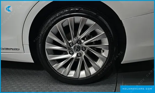 LEXUS ES EXECUTIVE