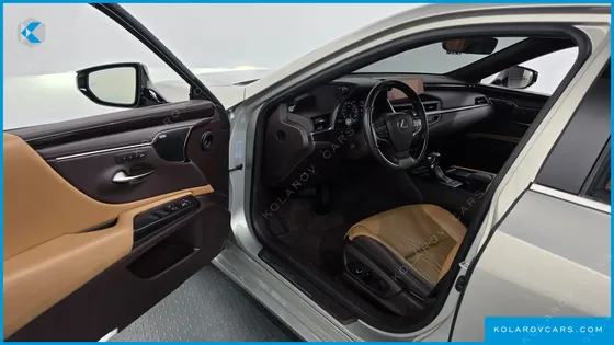 LEXUS ES LIMITED