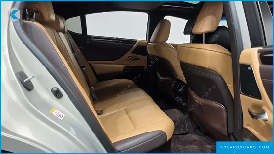 LEXUS ES LIMITED