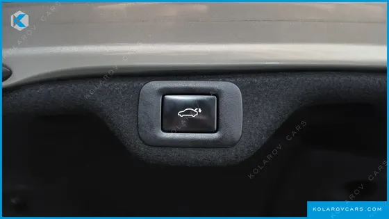 LEXUS ES LIMITED
