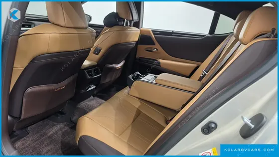 LEXUS ES LIMITED