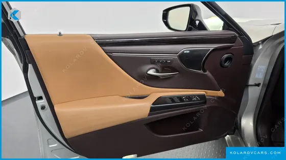 LEXUS ES LIMITED