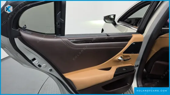 LEXUS ES LIMITED
