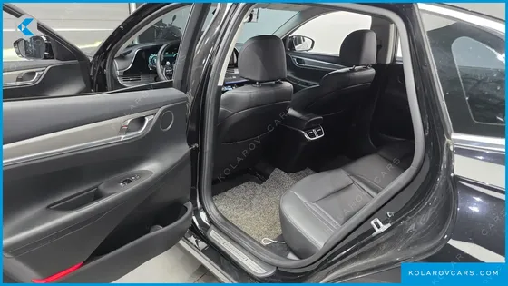 HYUNDAI GRANDEUR LE BLANC