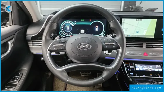HYUNDAI GRANDEUR LE BLANC