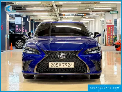 LEXUS ES F-SPORT