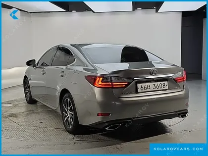 LEXUS ES SUPREME