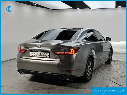 LEXUS ES SUPREME