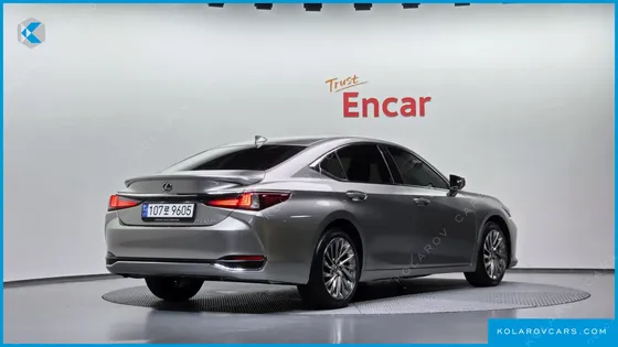 LEXUS ES LUXURY PLUS