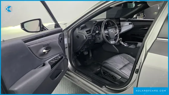 LEXUS ES LUXURY PLUS