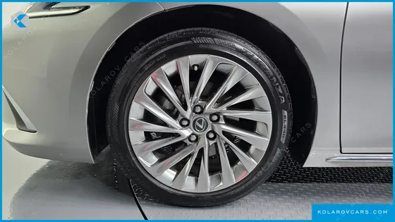 LEXUS ES EXECUTIVE