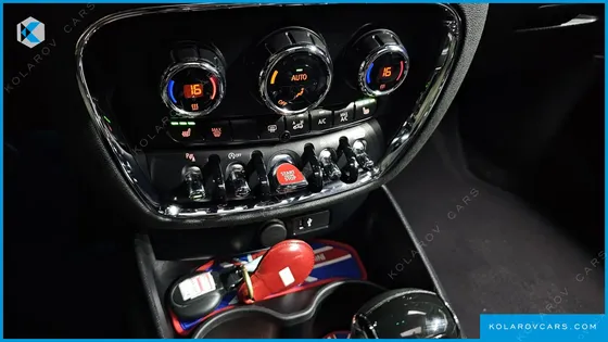 MINI CLUBMAN STANDARD