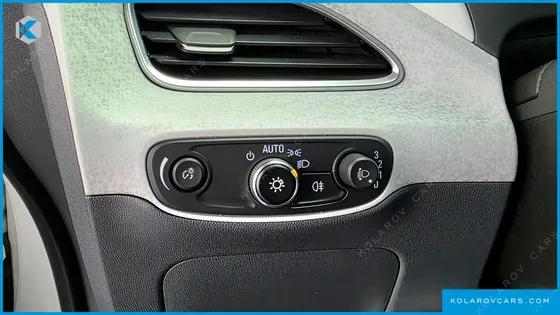 CHEVROLET (GM DAEWOO) BOLT EV EV LT DLX